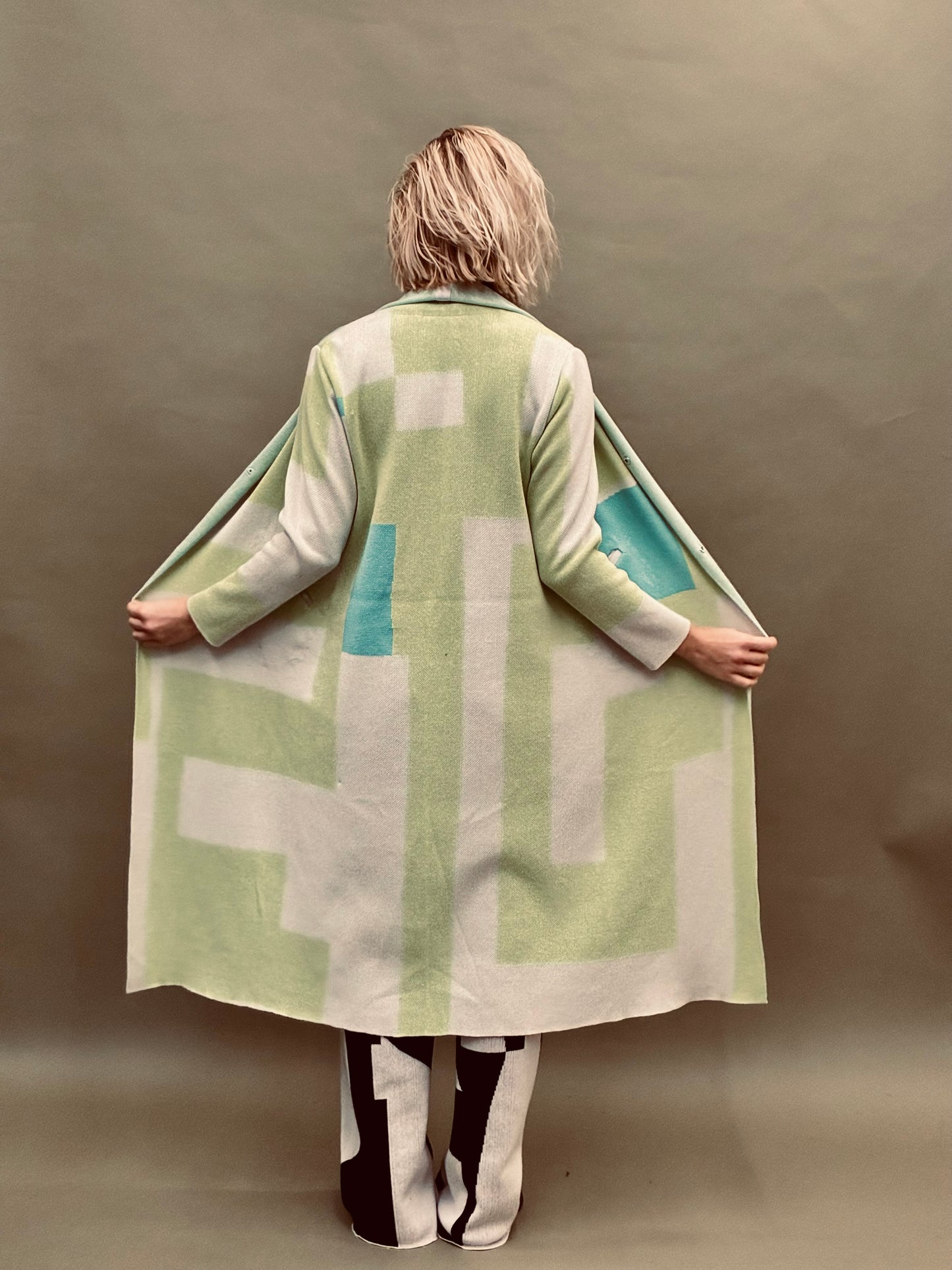 Piano Light Coat