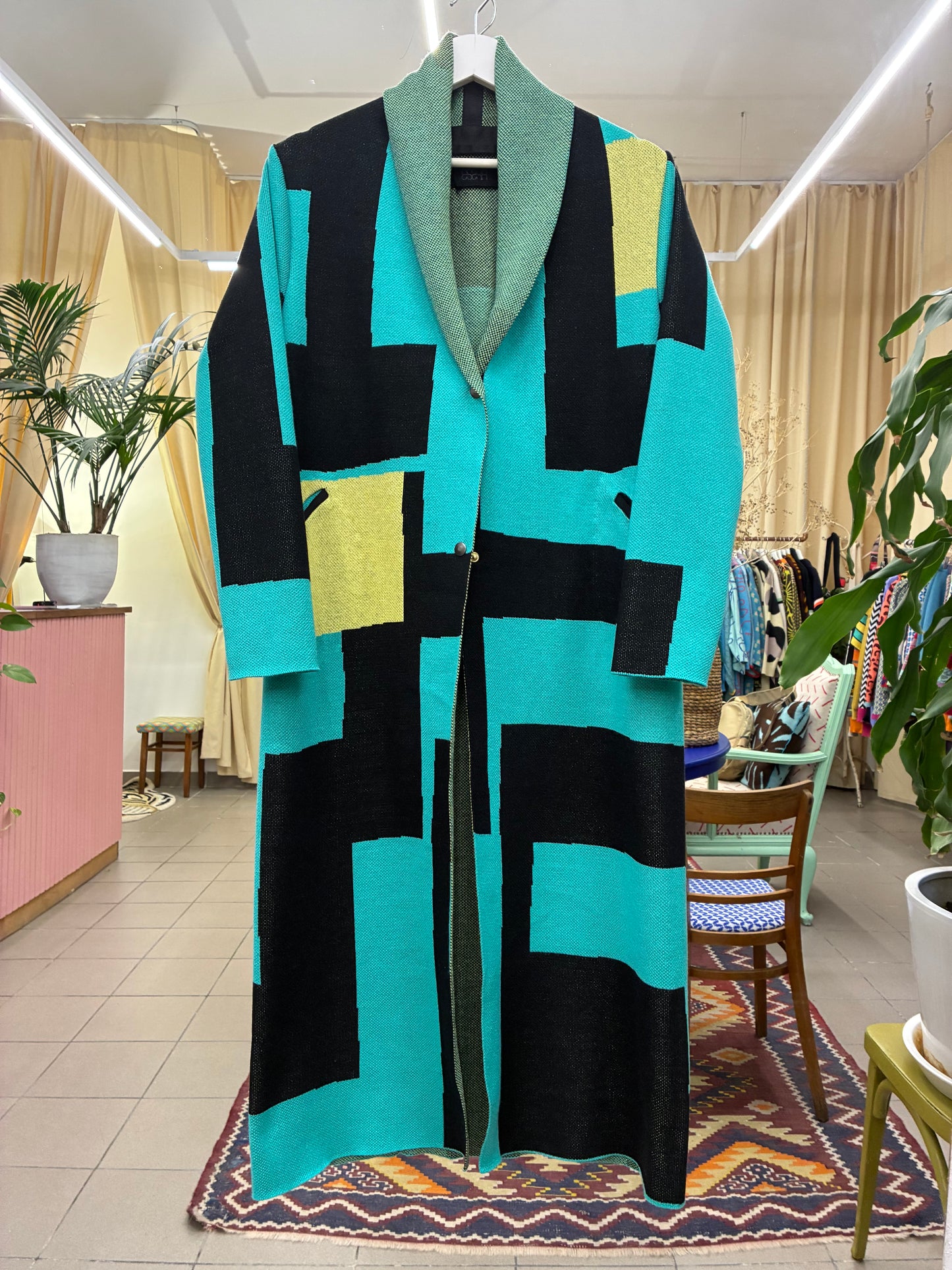 Piano Light Coat