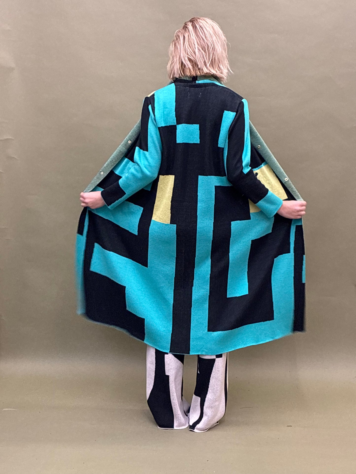 Piano Light Coat