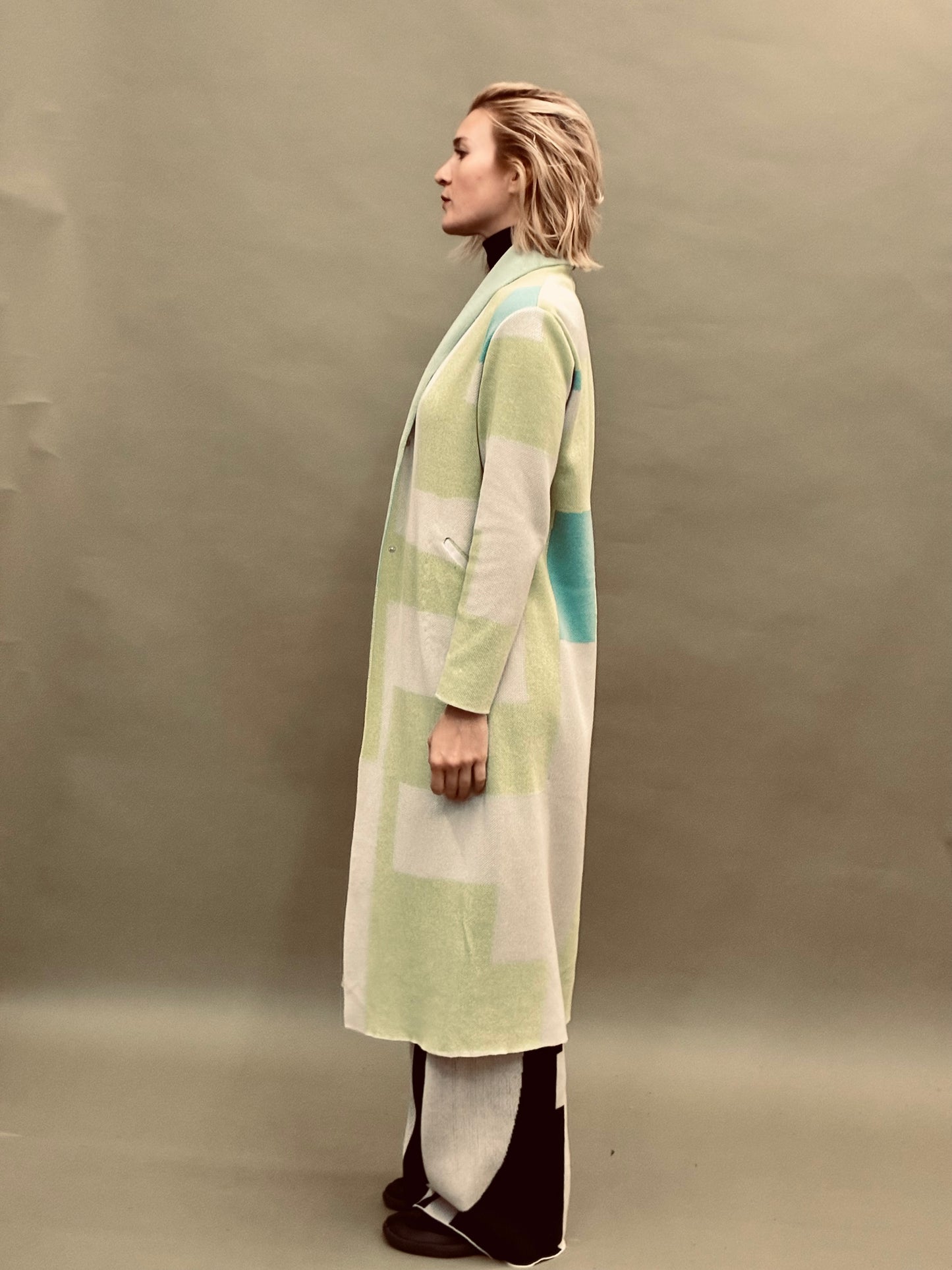 Piano Light Coat