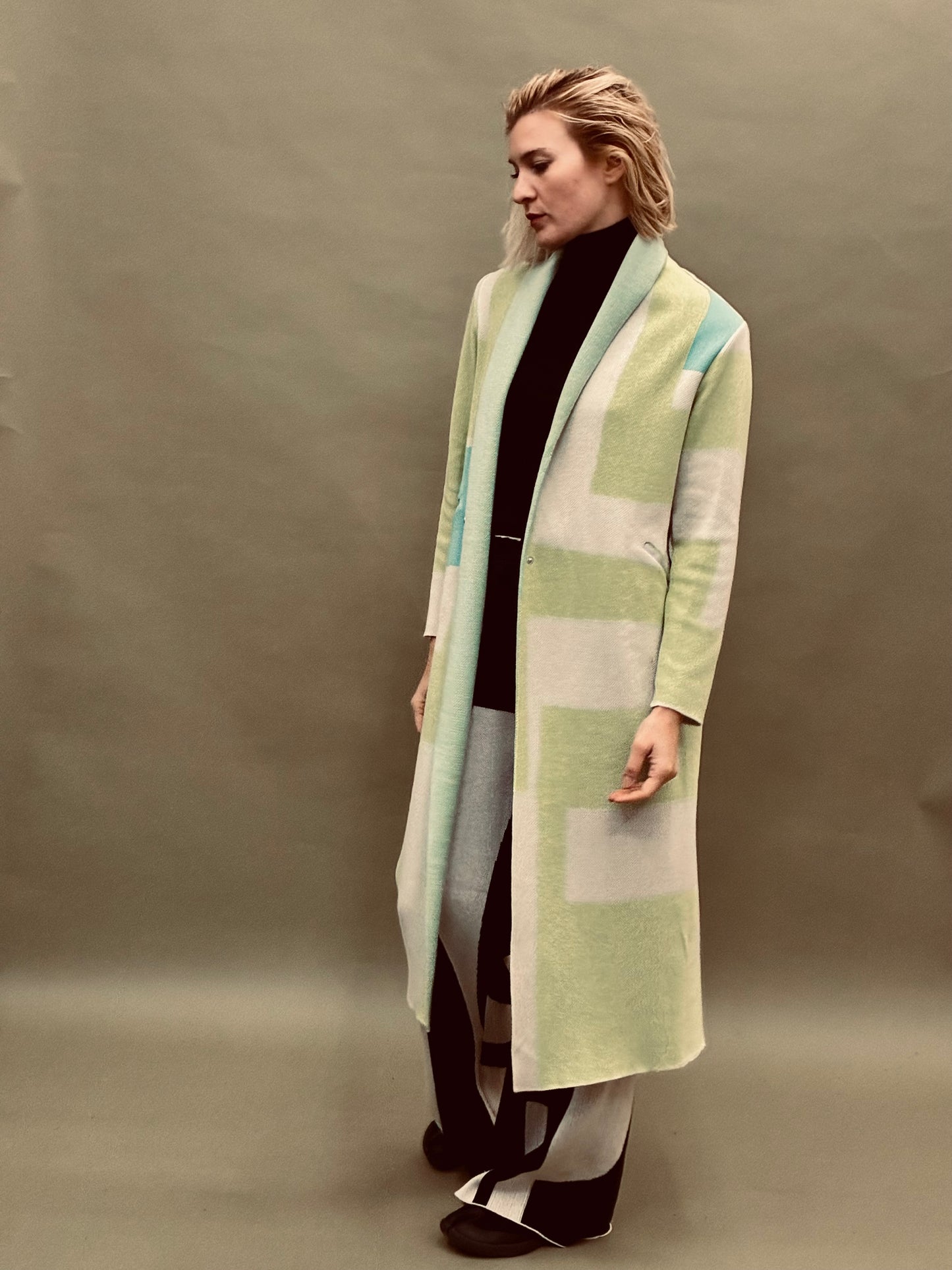 Piano Light Coat