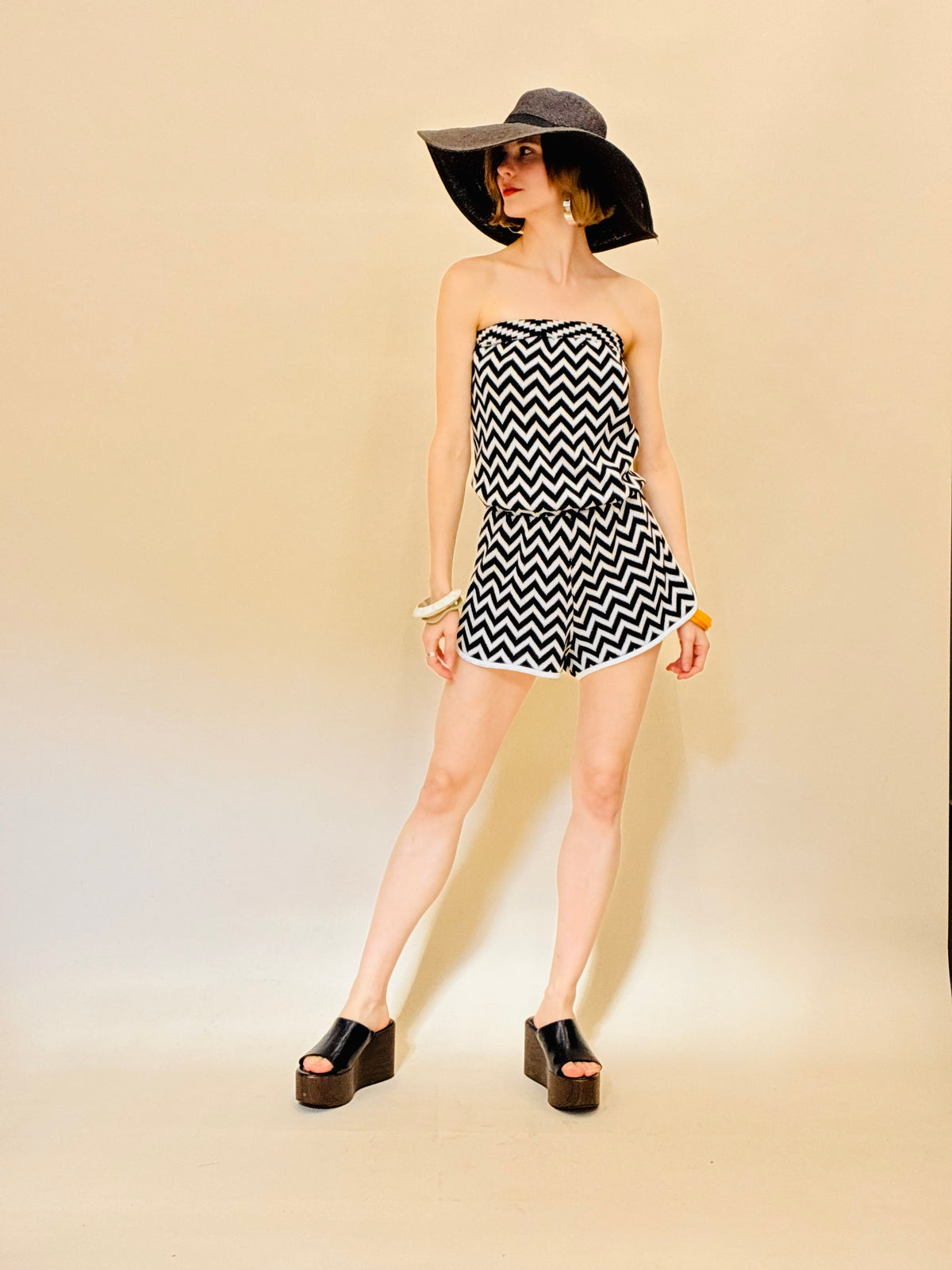 Zig Zag Jumpshort