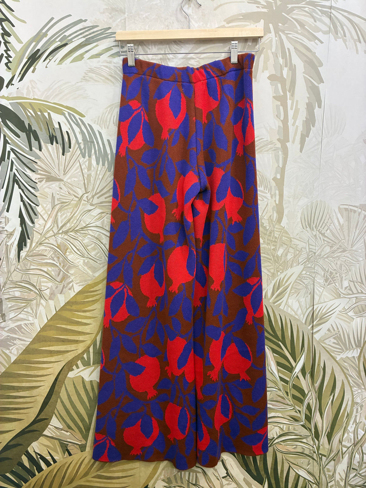 Apple Pants