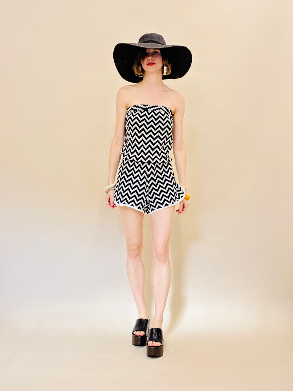 Zig Zag Jumpshort