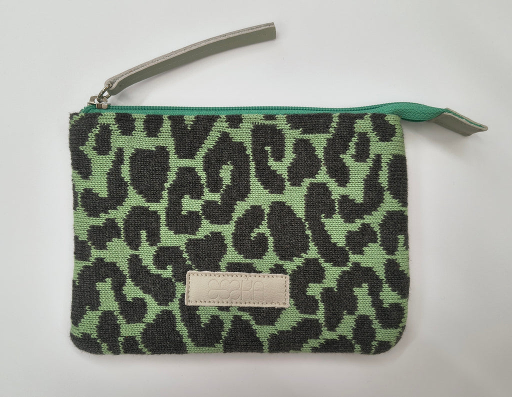 Leo Mini Clutches