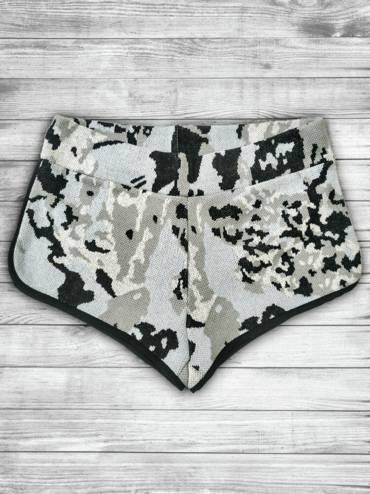 Painted Short
