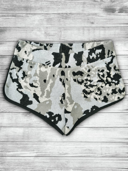 Painted Short