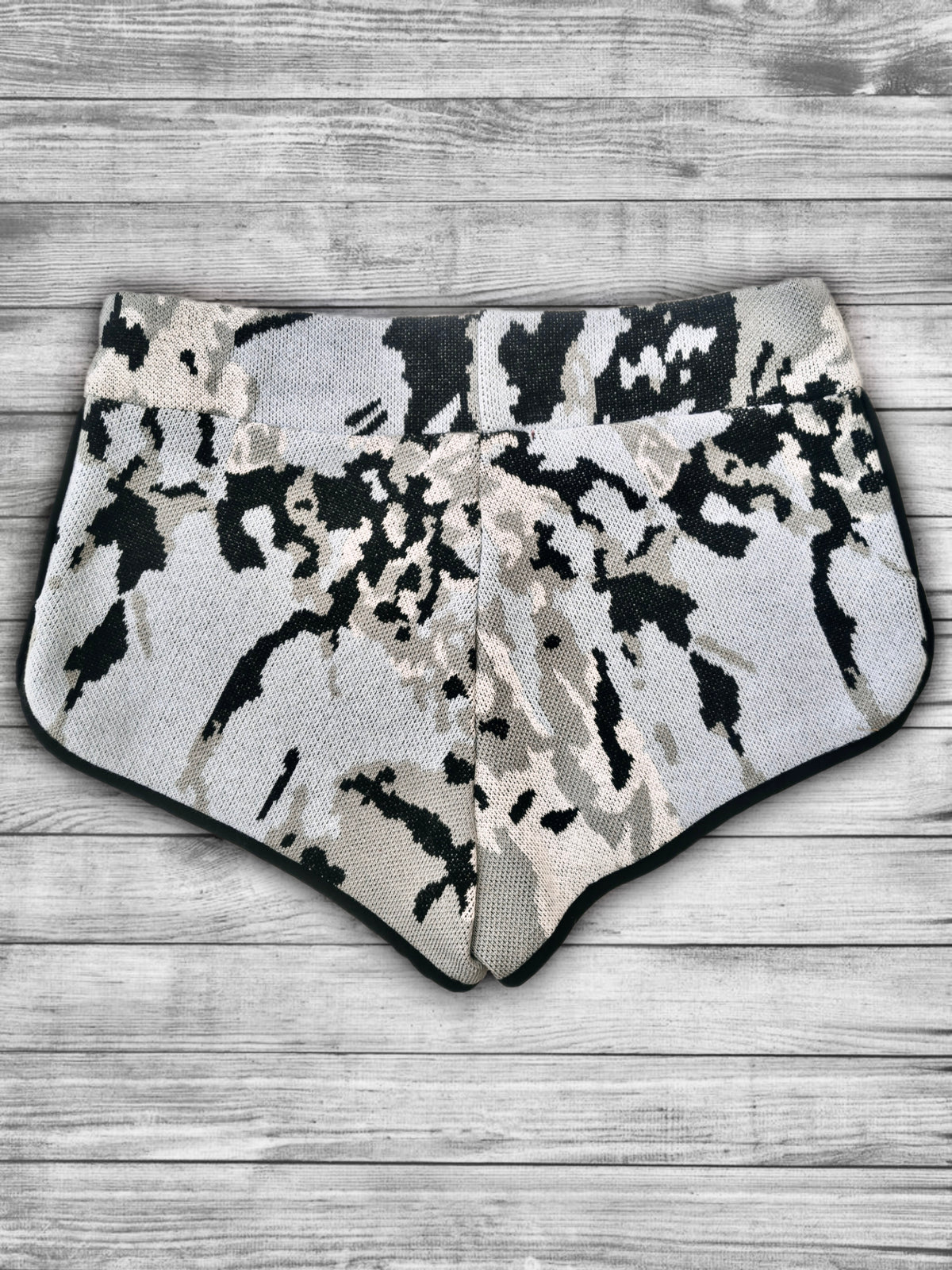 Painted Short